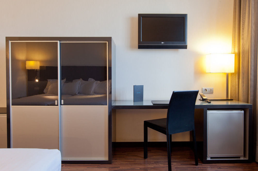 Hotel Ciudad De موستولس المظهر الخارجي الصورة